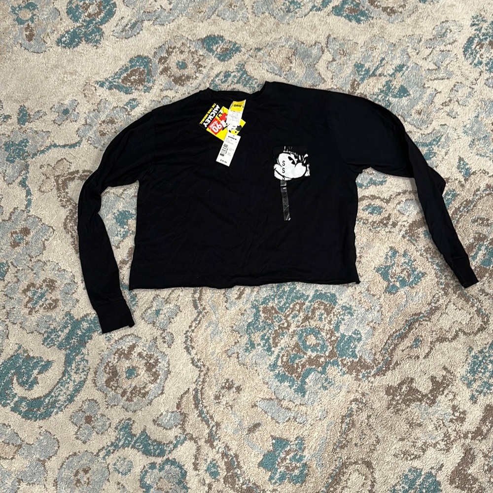 NWT Long Sleeve Cropped Pocket Mickey Mouse Tee